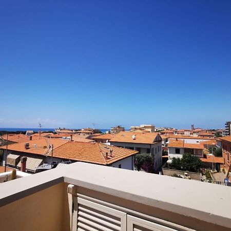 Casamare Hotel San Vincenzo Buitenkant foto