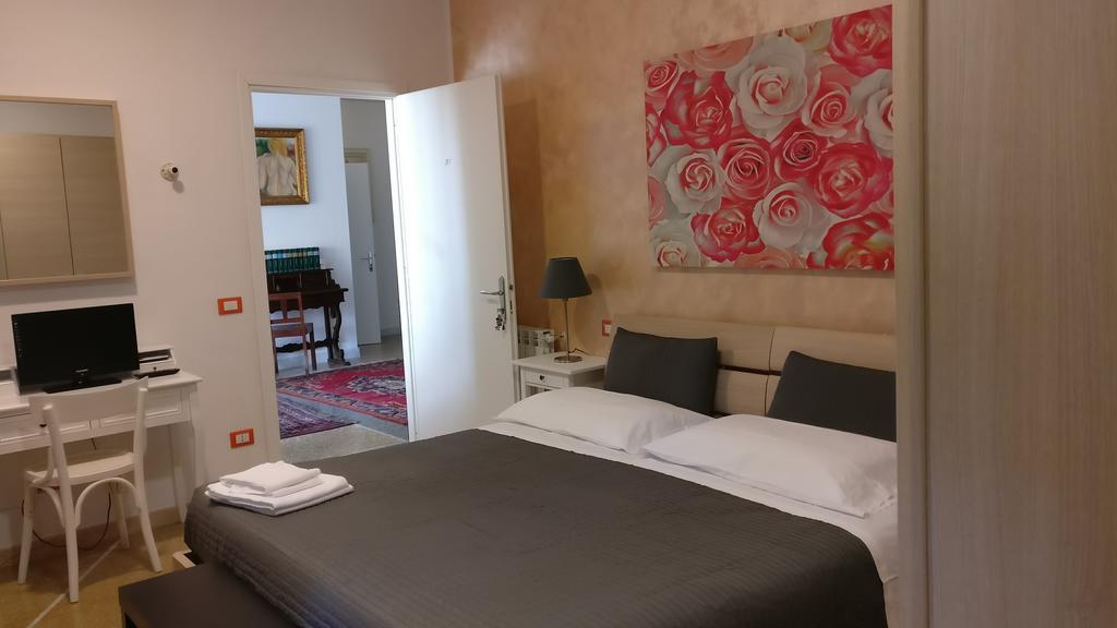 Casamare Hotel San Vincenzo Buitenkant foto