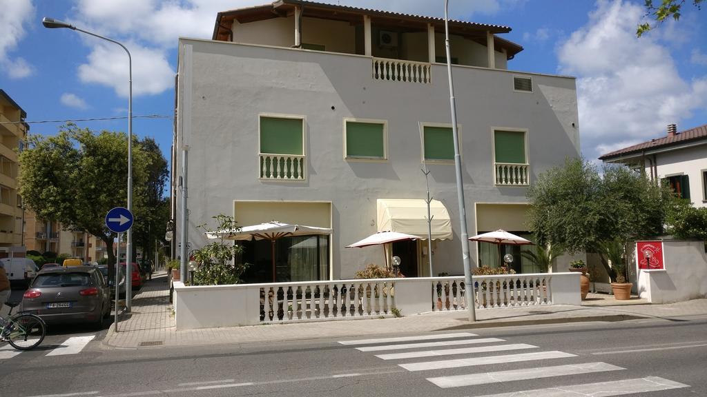 Casamare Hotel San Vincenzo Buitenkant foto